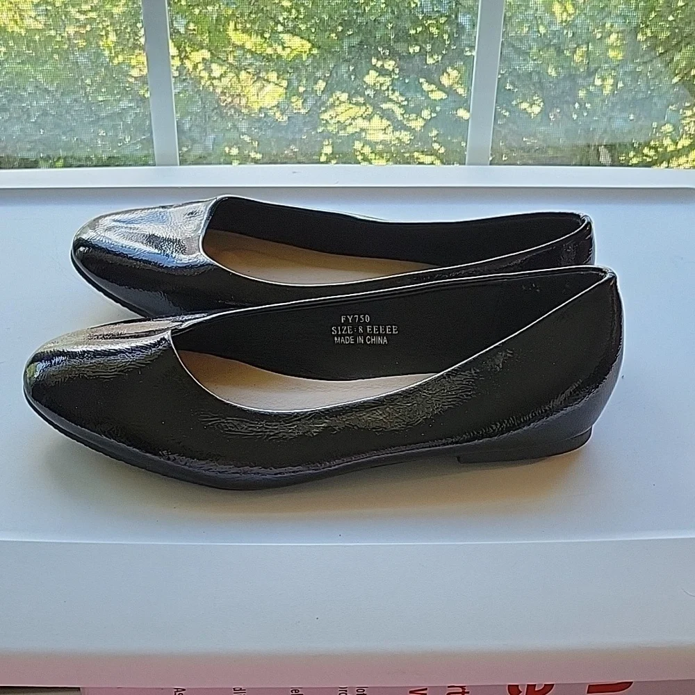 BALLET FLATS - Picture 1 of 9